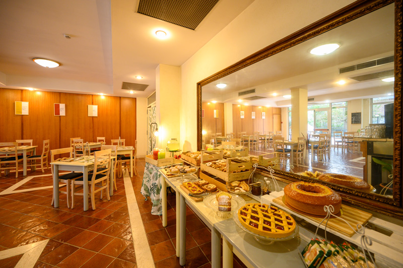 colazione hotel torre di pratolungo - roma est - tiburtina